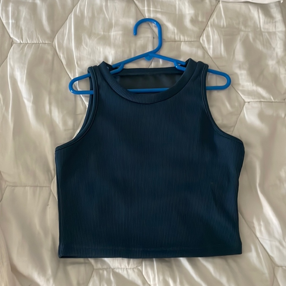 (5 for 25) NWT navy Blue crop top